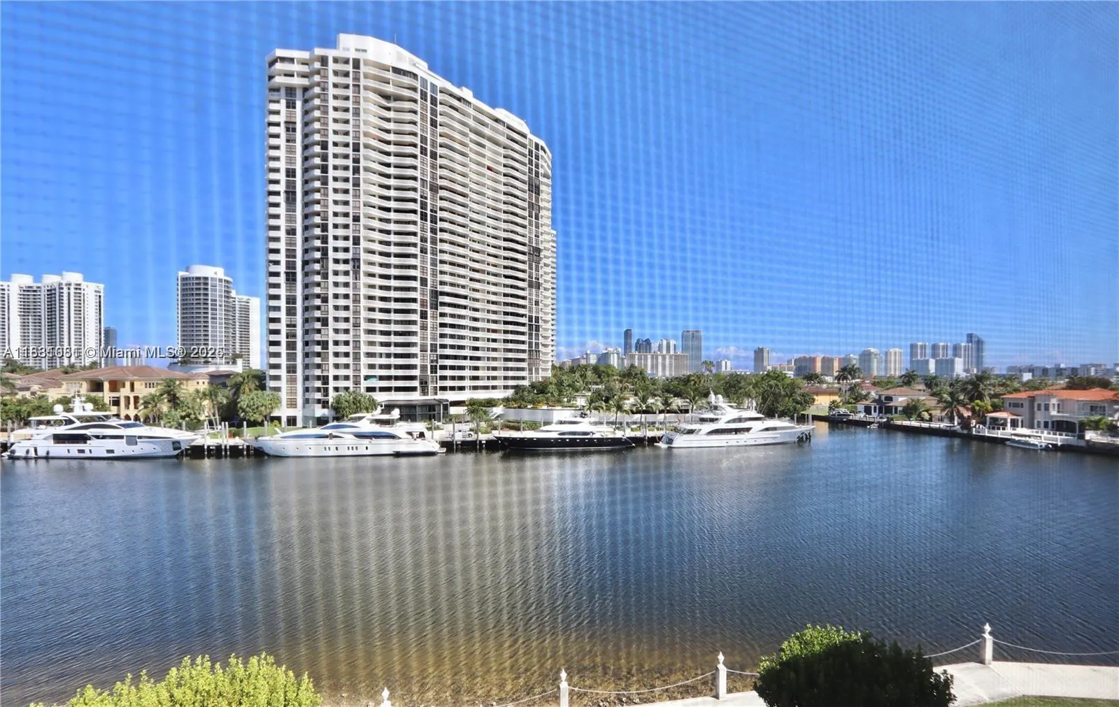 3030 Marcos Dr, #T512