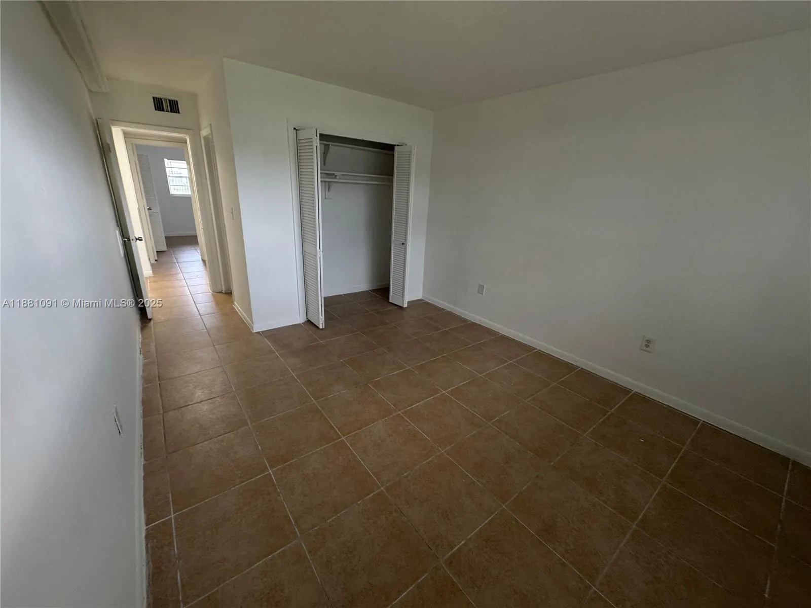 1407 NW 103rd St, #306