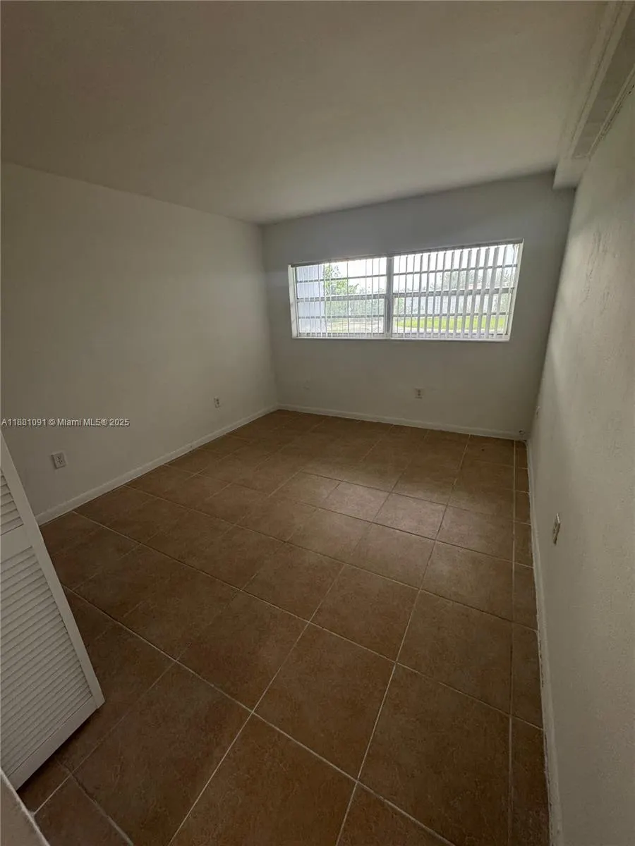 1407 NW 103rd St, #306