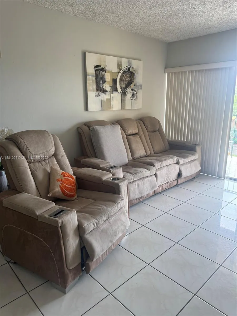 1975 W 44th Pl, #505