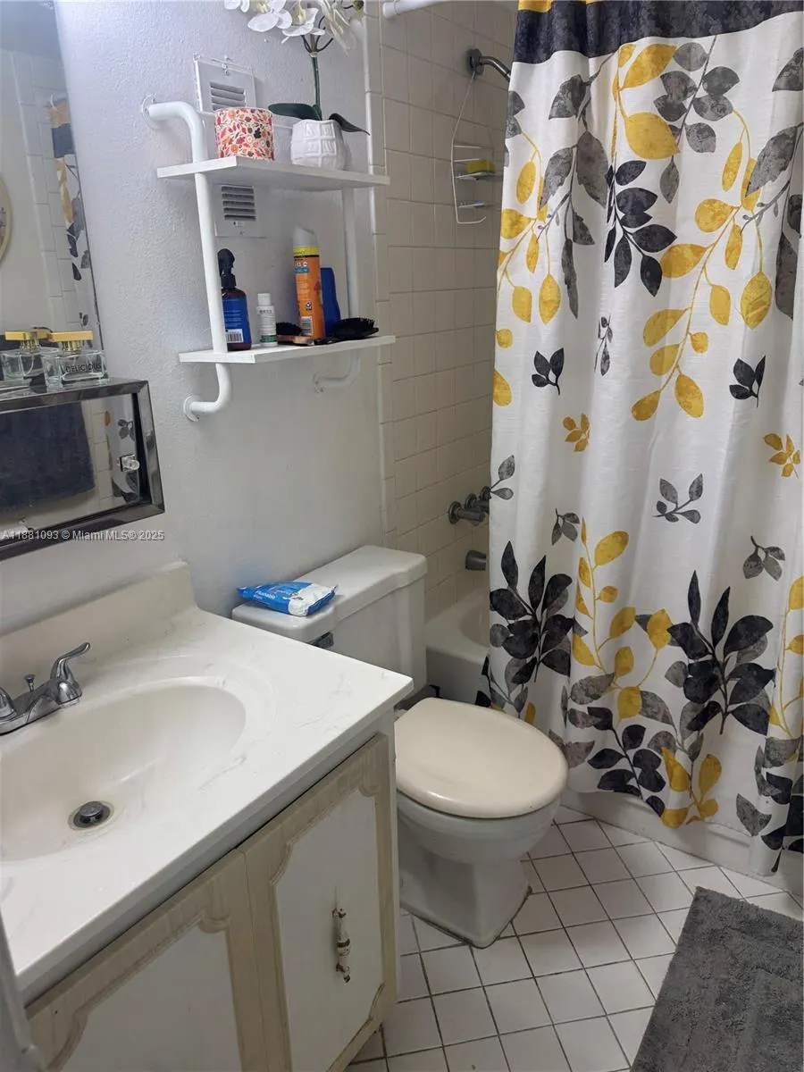 1975 W 44th Pl, #505