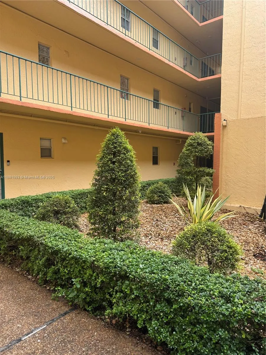 1975 W 44th Pl, #505