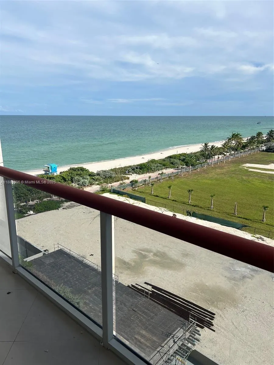 6767 Collins Ave, #904