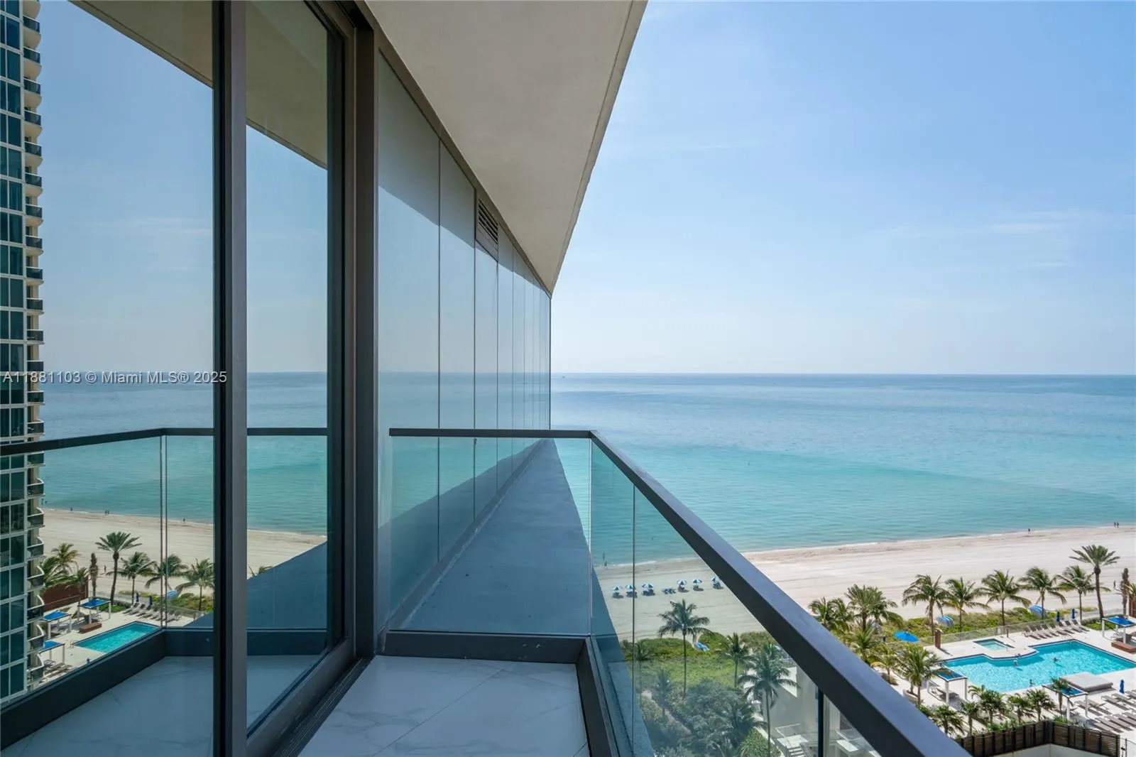 18975 Collins Ave, #1104