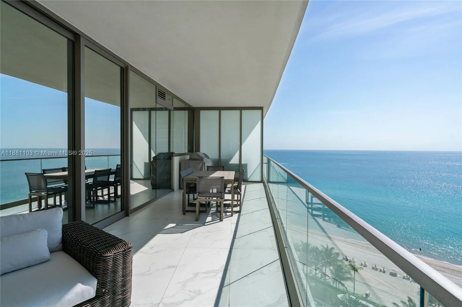 18975 Collins Ave, #1104