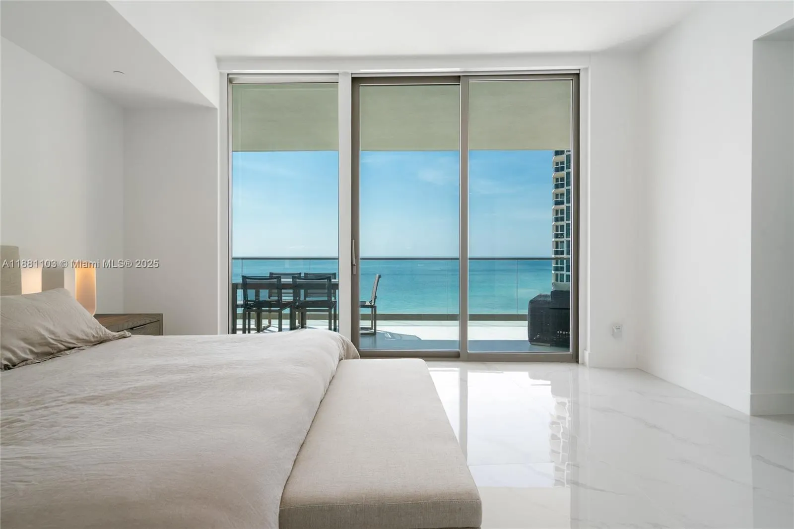 18975 Collins Ave, #1104