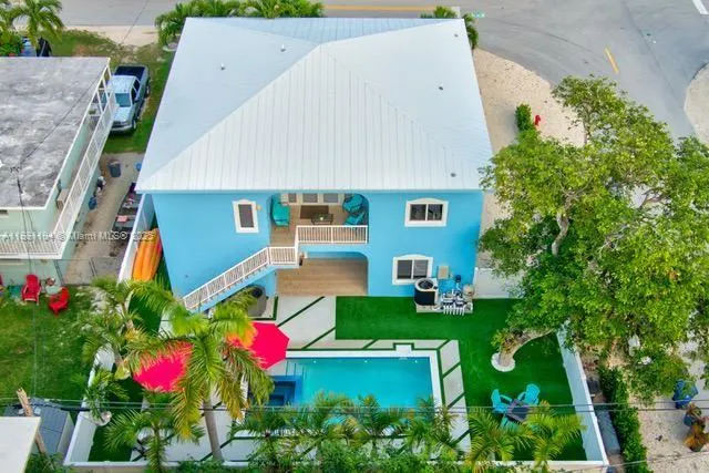 911 Red Bird Rd