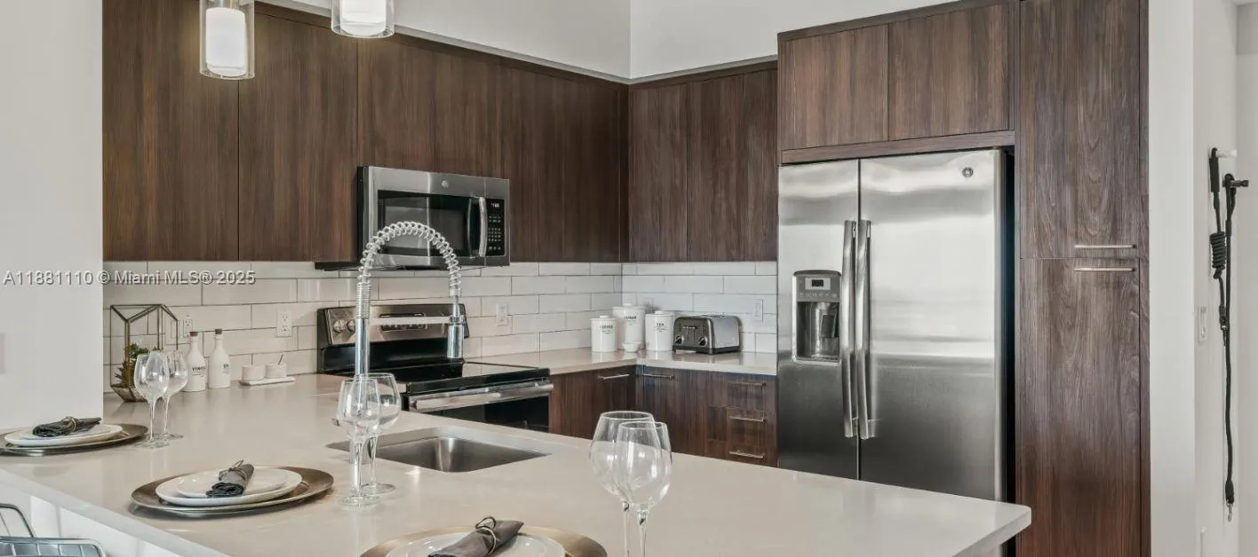 591 Evernia  Sreet, #B2