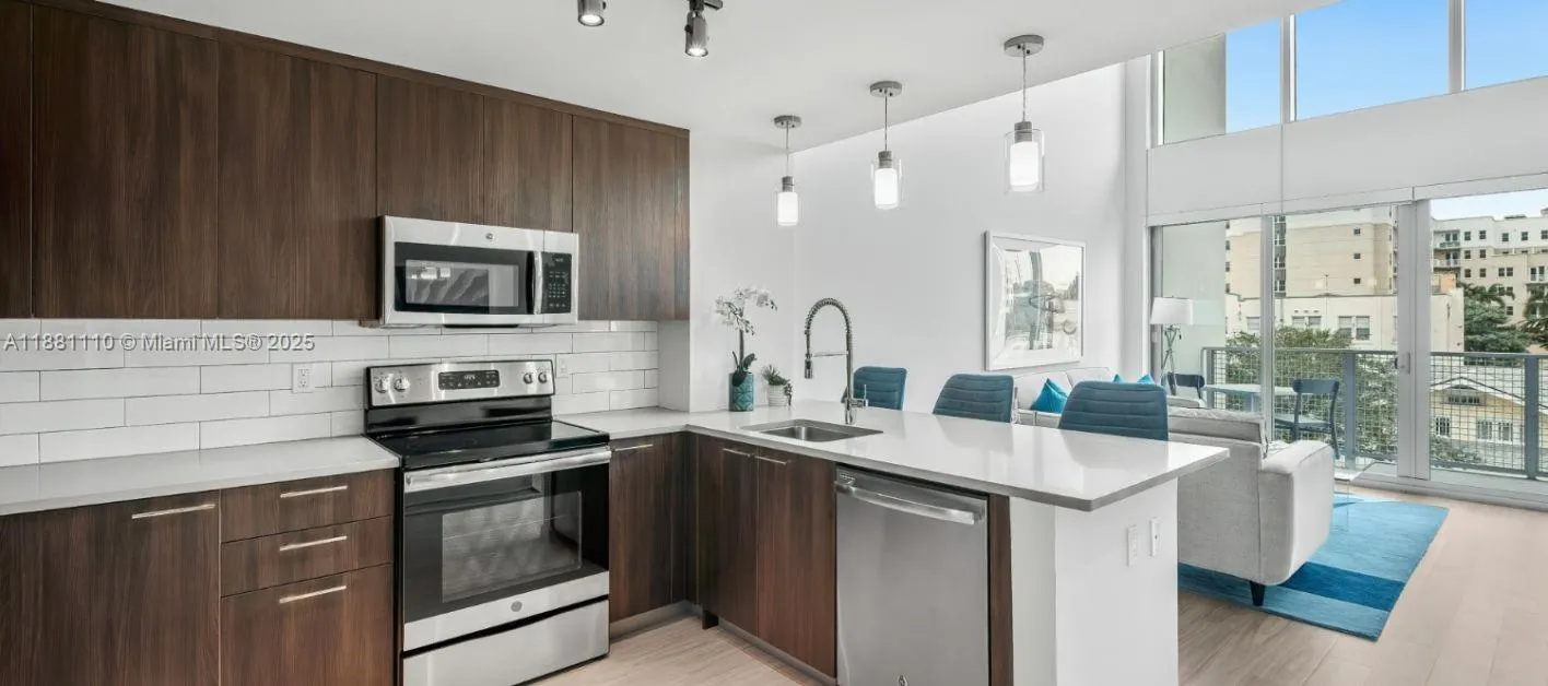 591 Evernia  Sreet, #B2