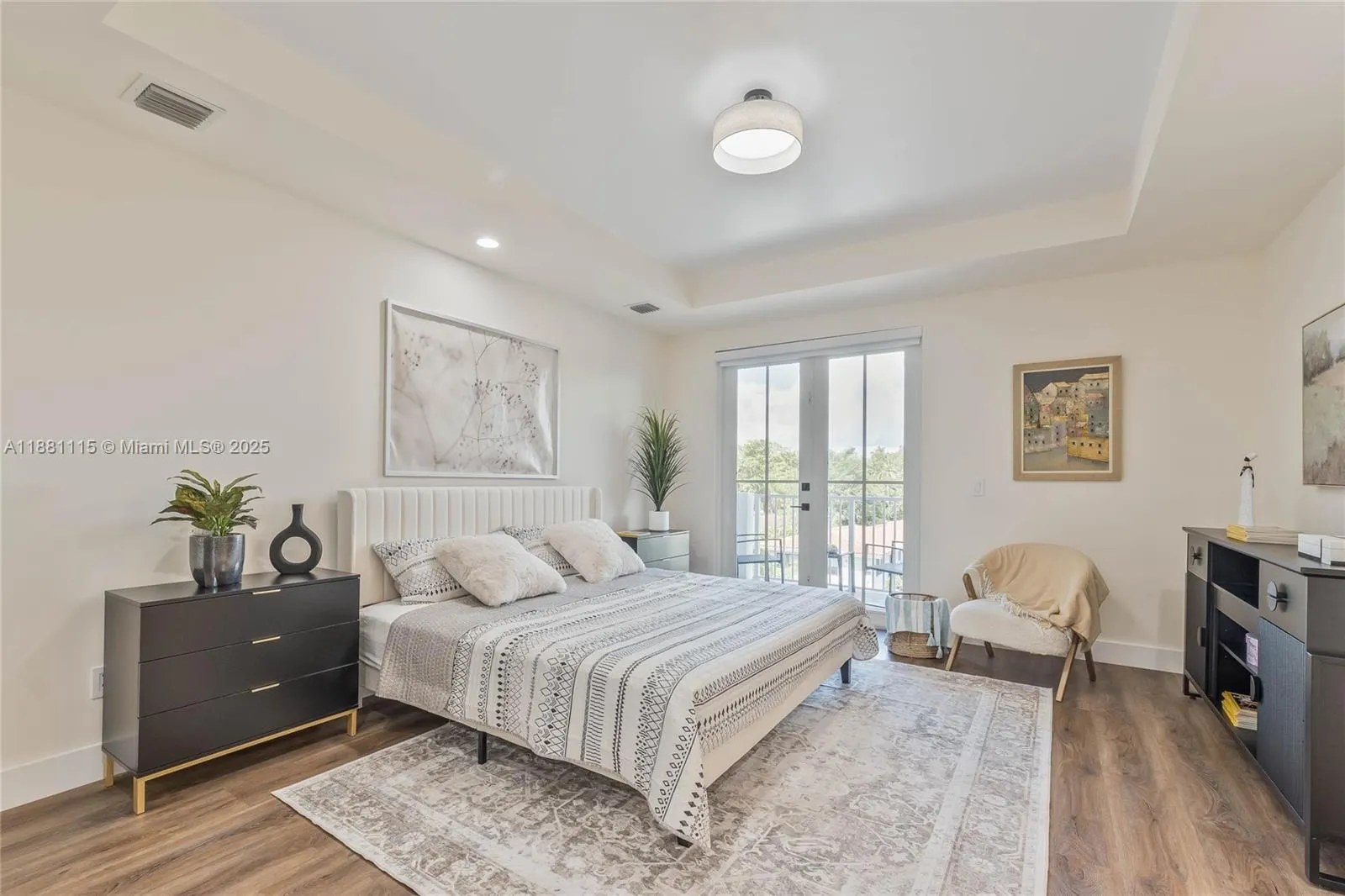 345 Madeira Ave, #345