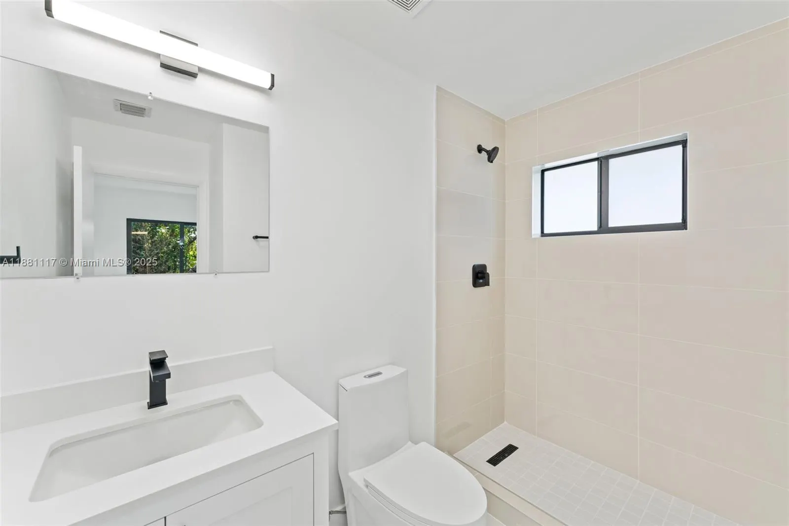 1556 NW 68th Ter