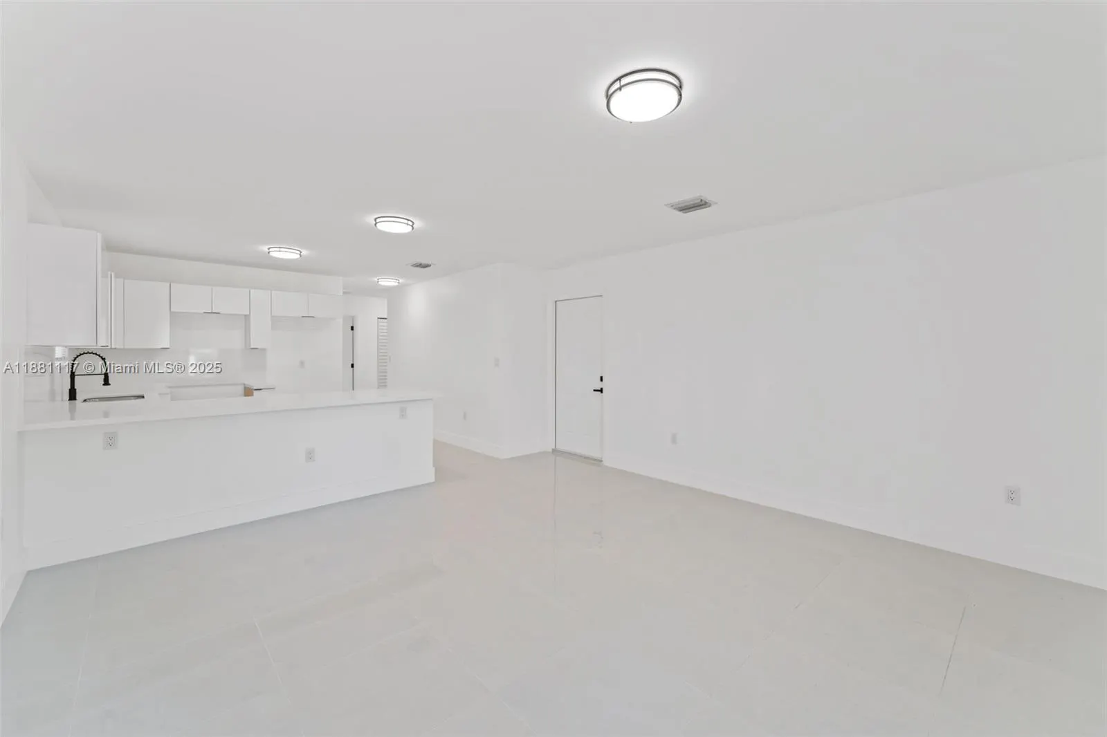 1556 NW 68th Ter