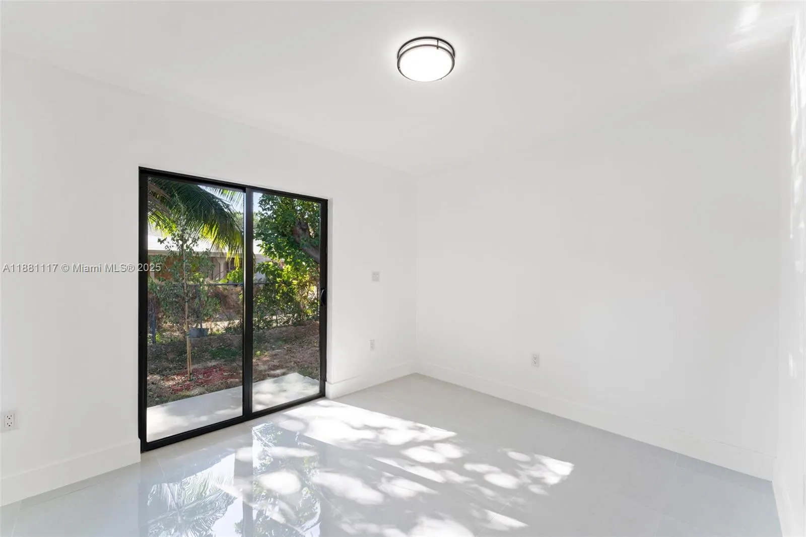 1556 NW 68th Ter