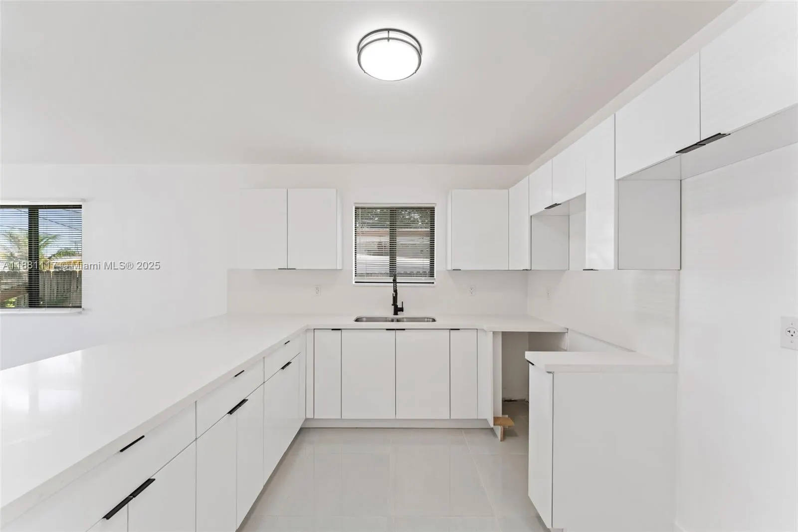 1556 NW 68th Ter