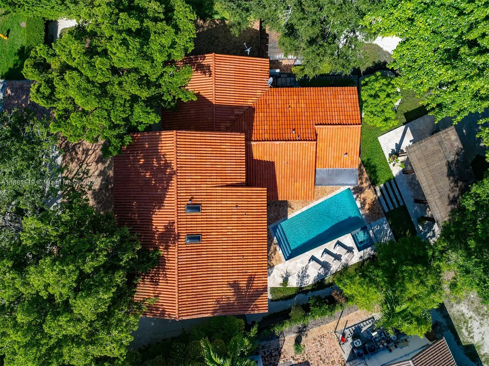 575 Bay Point Rd