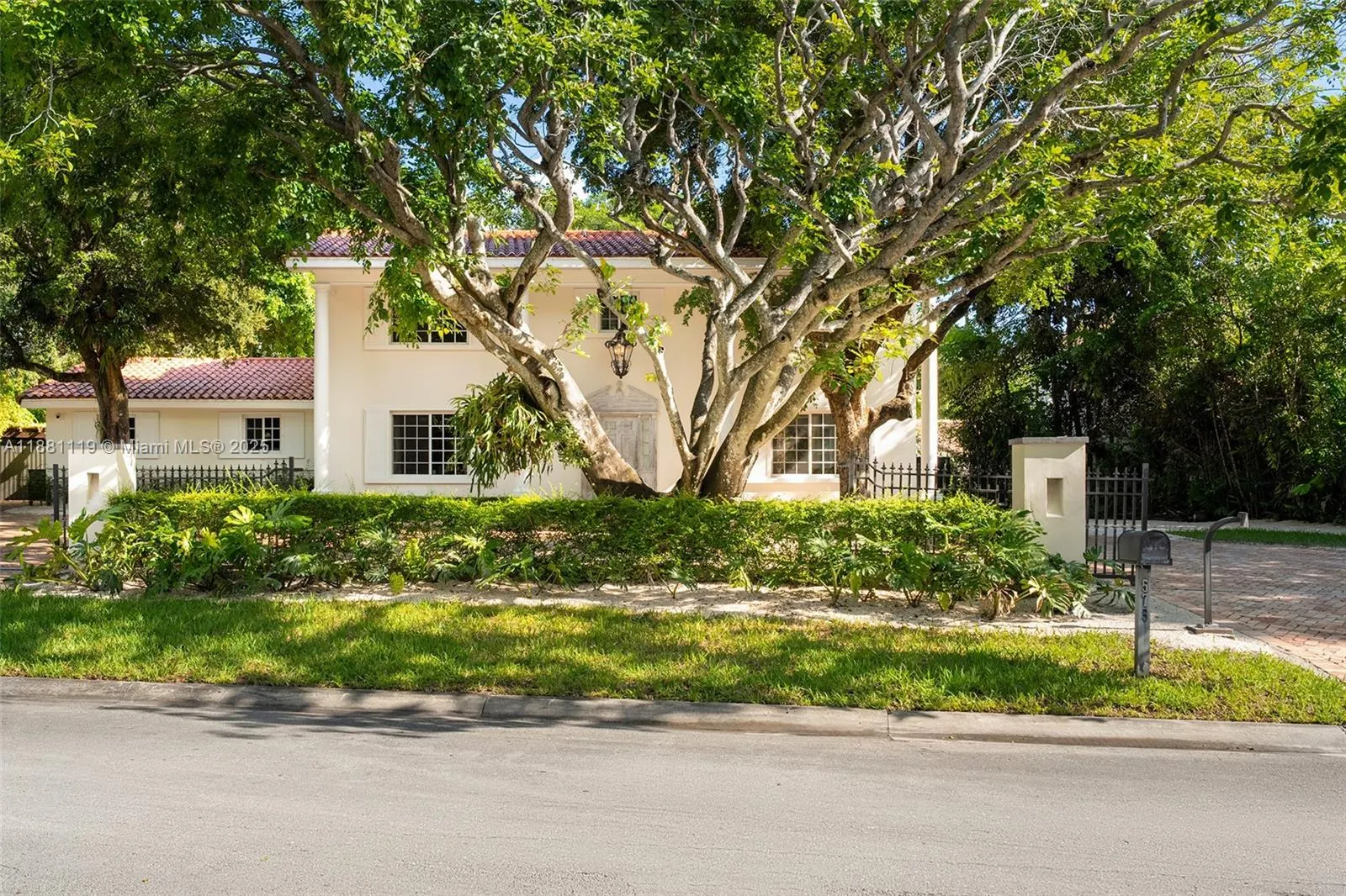 575 Bay Point Rd