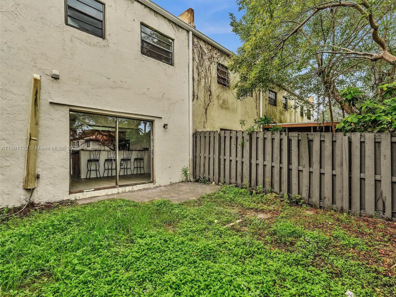3911 SW 52nd Ave, #4-1