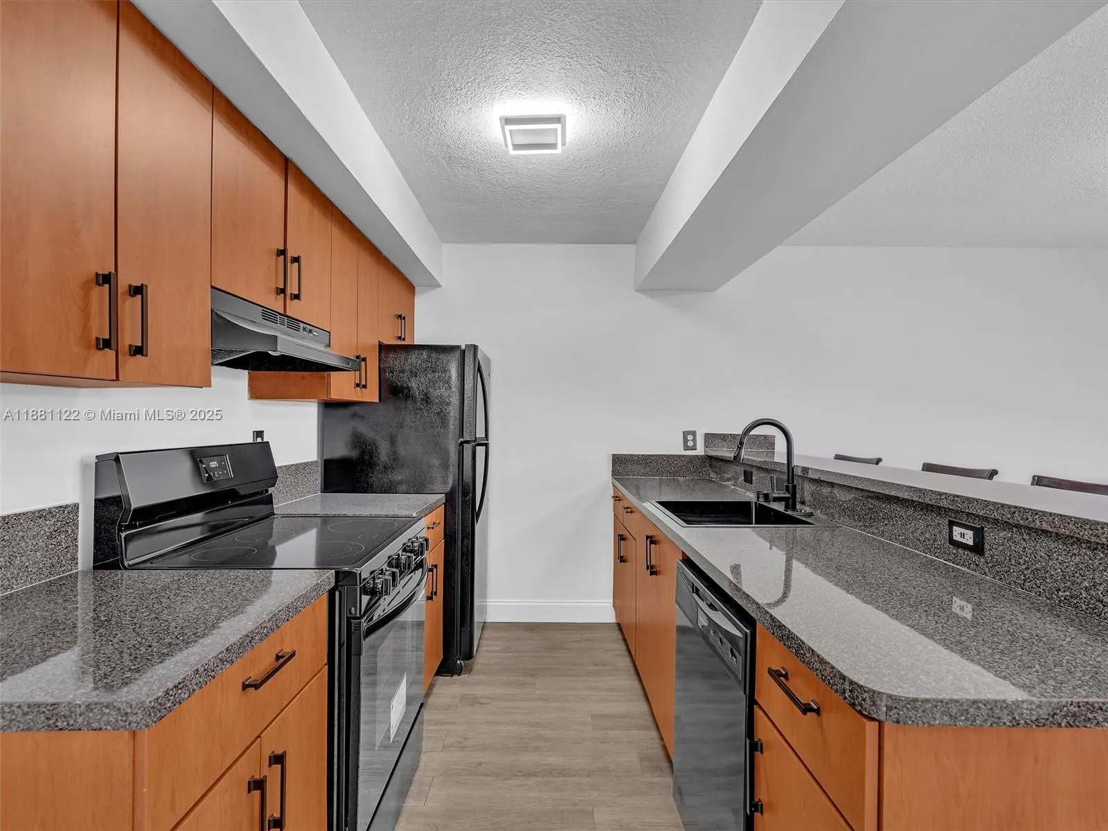 3911 SW 52nd Ave, #4-1