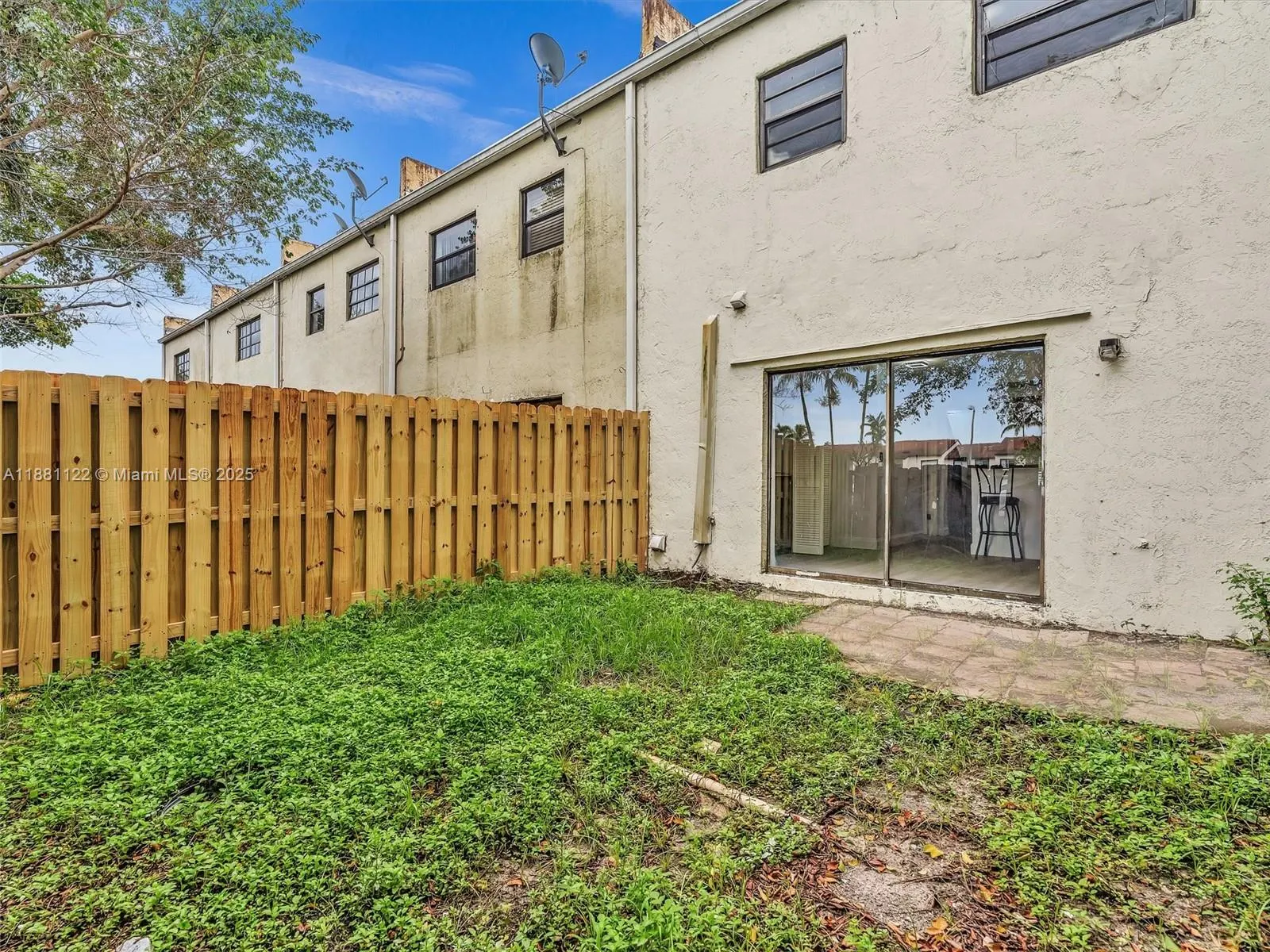 3911 SW 52nd Ave, #4-1