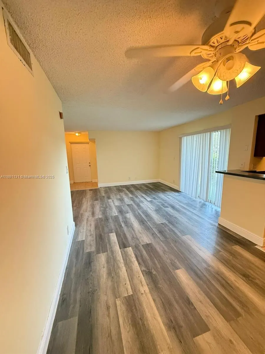 7650 Westwood Dr, #509
