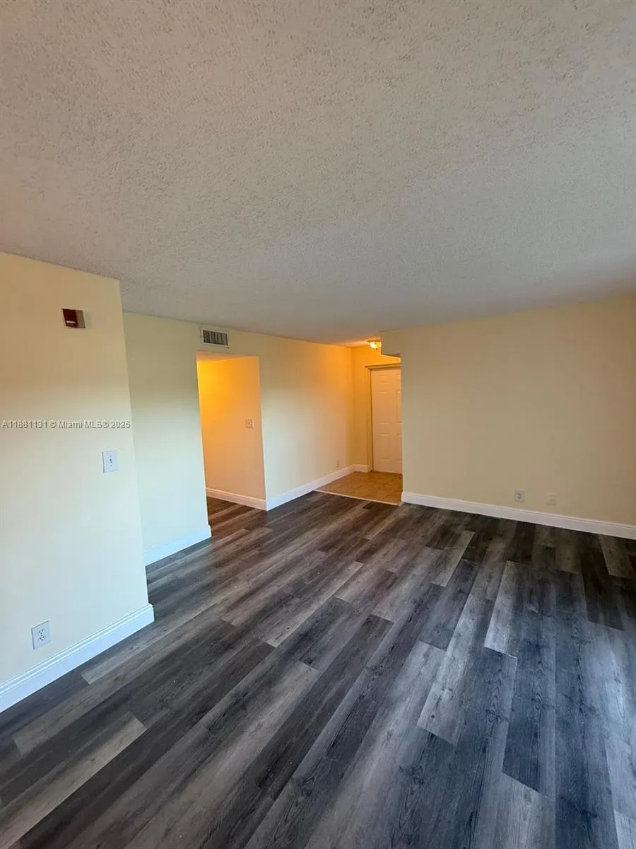 7650 Westwood Dr, #509