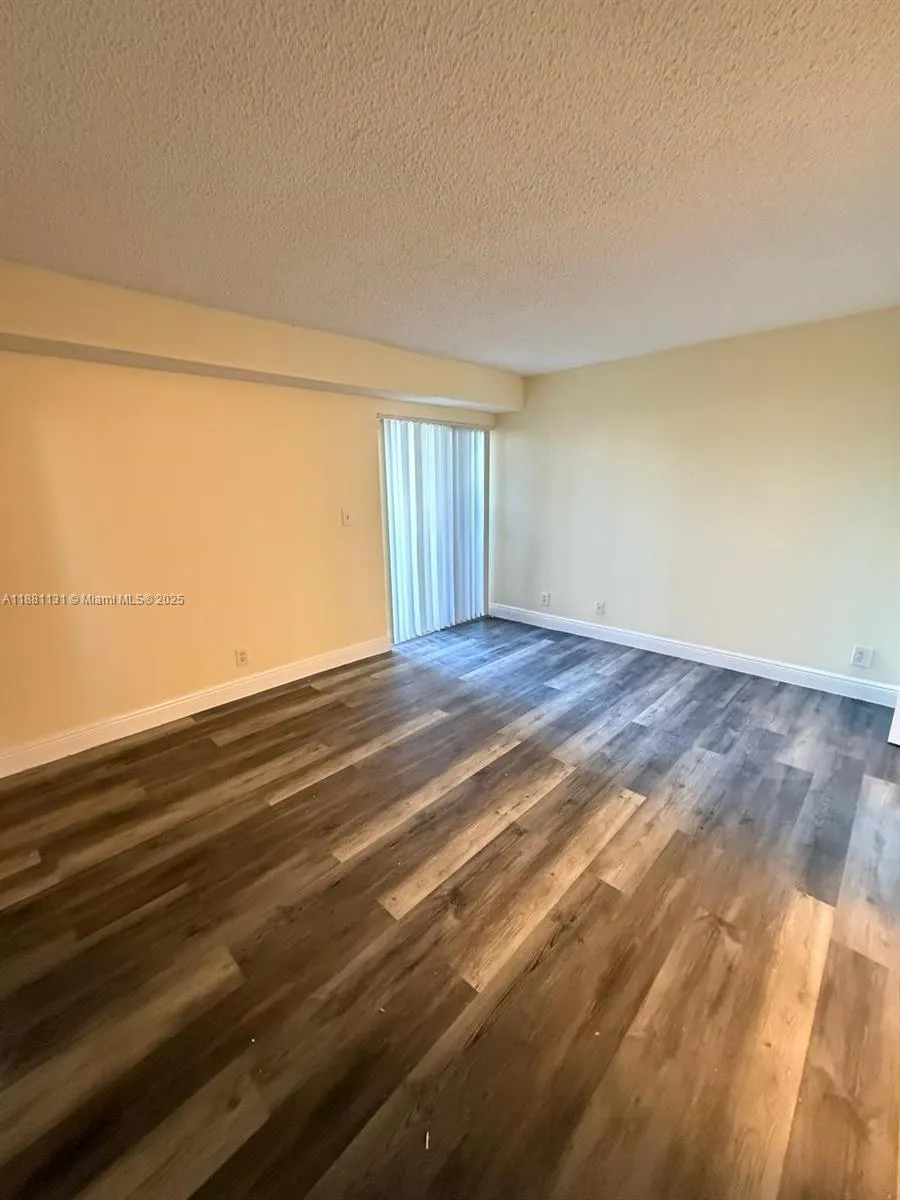 7650 Westwood Dr, #509