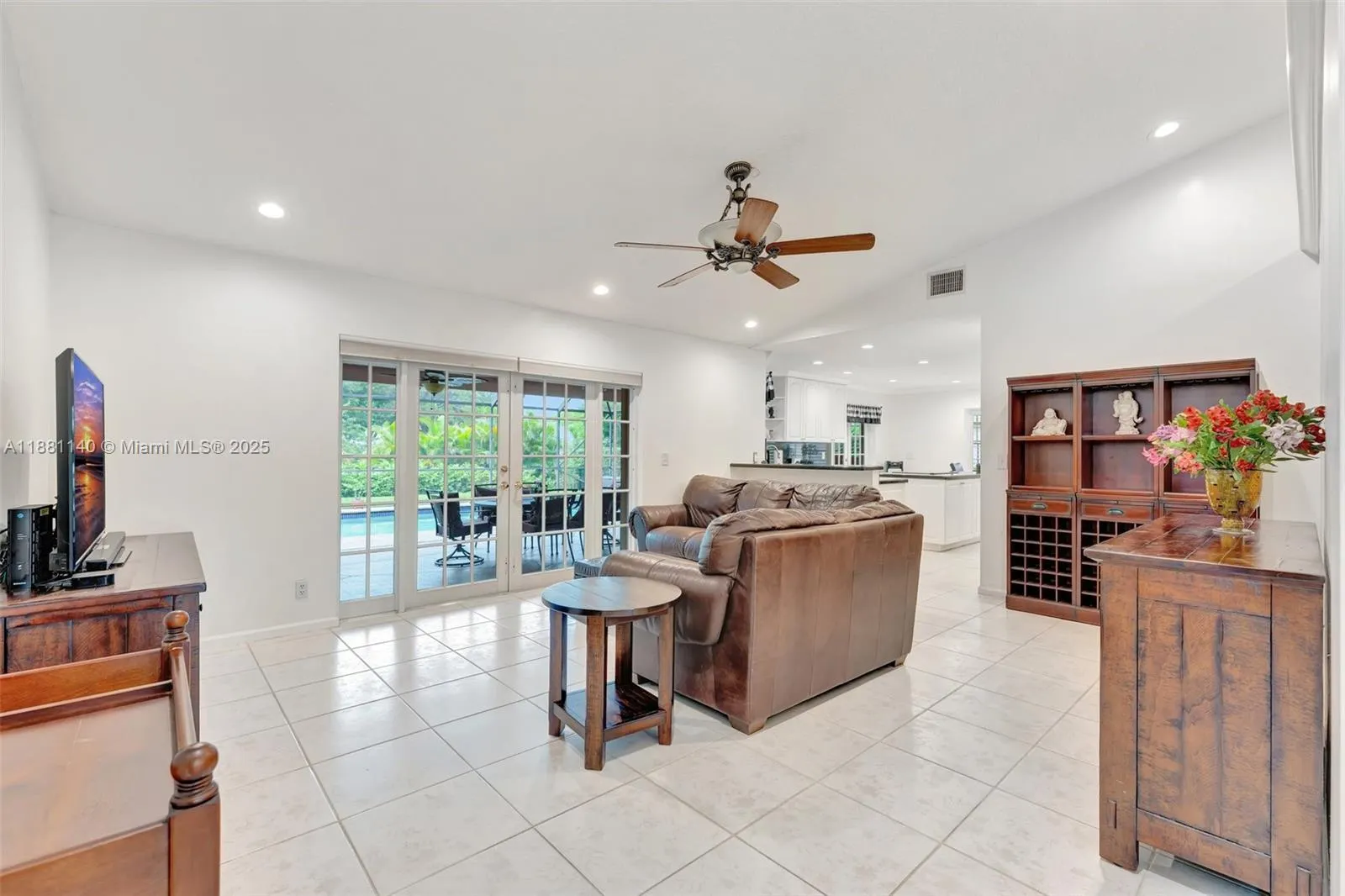 5655 NW 86th Ave