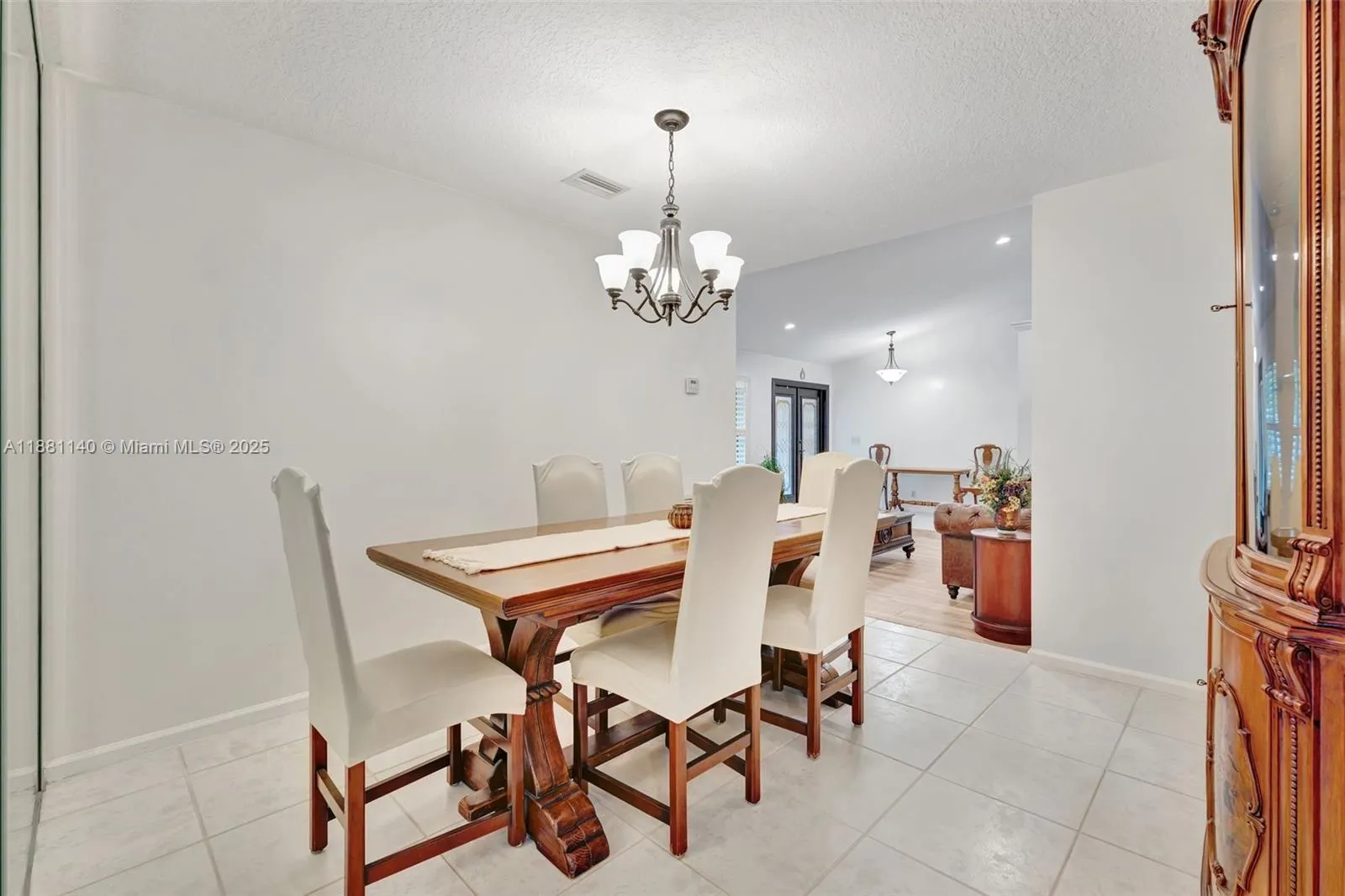 5655 NW 86th Ave