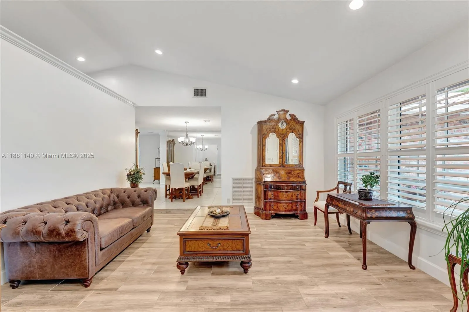 5655 NW 86th Ave