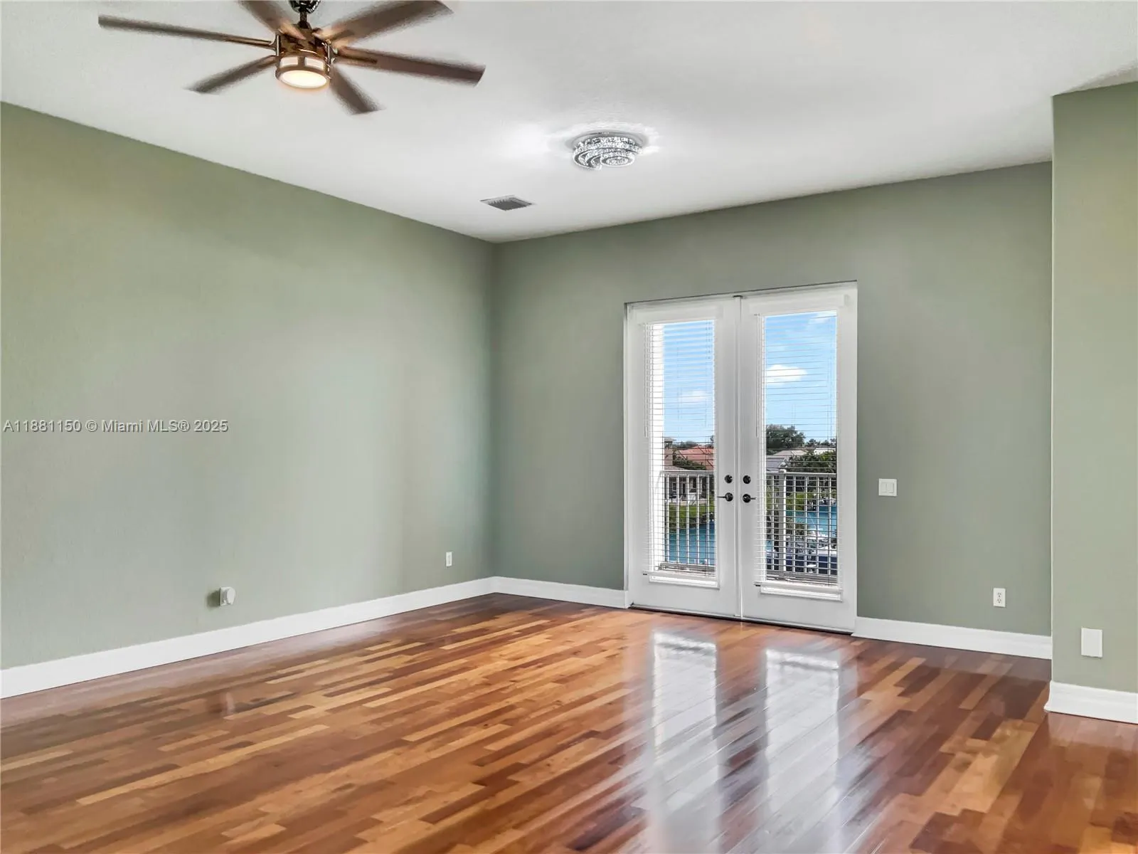 1340 Apollo Beach Blvd S