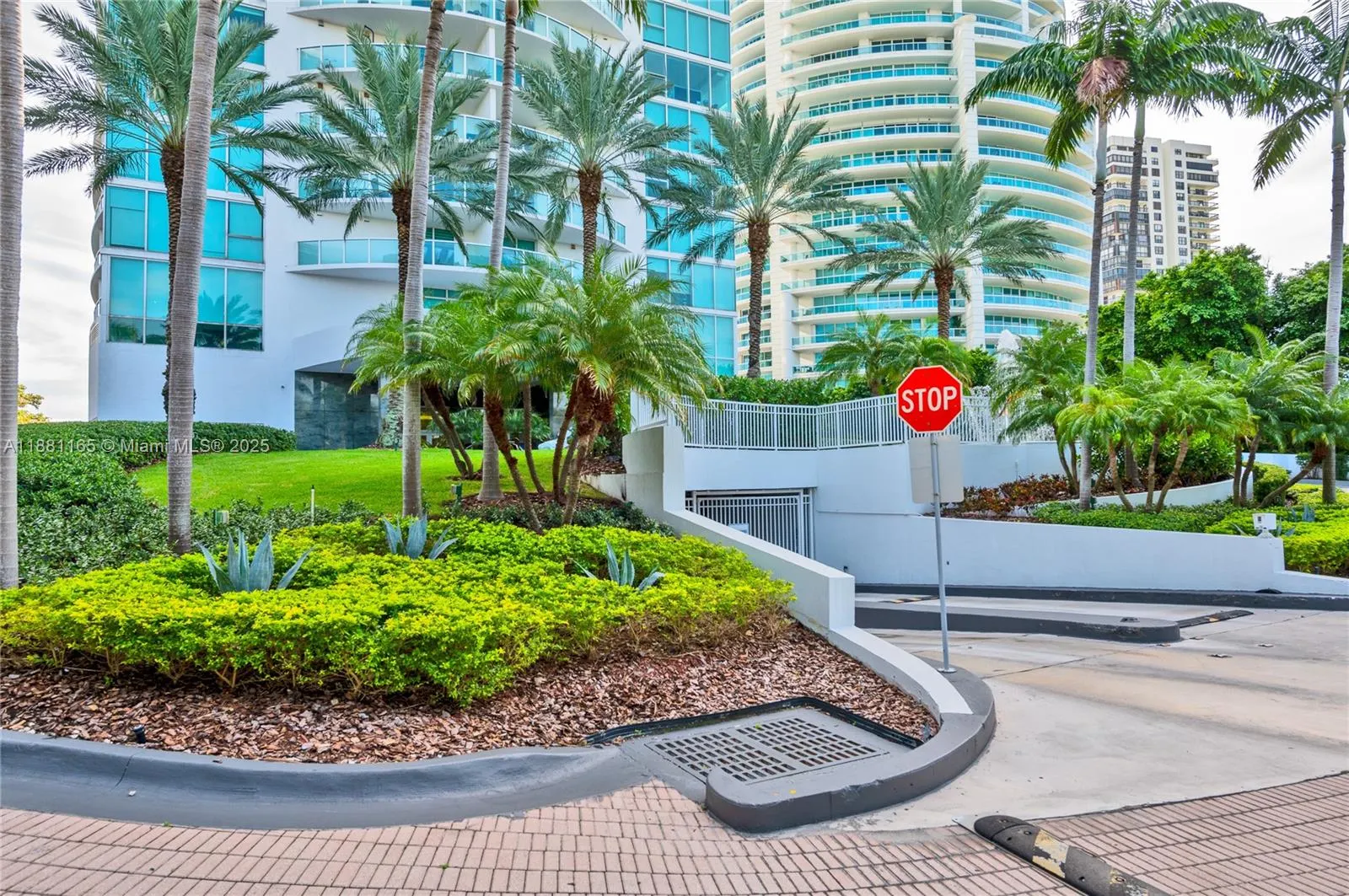 2101 Brickell Ave, #308