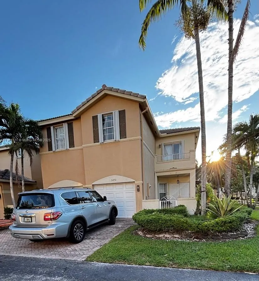 5490 NW 113th Ct