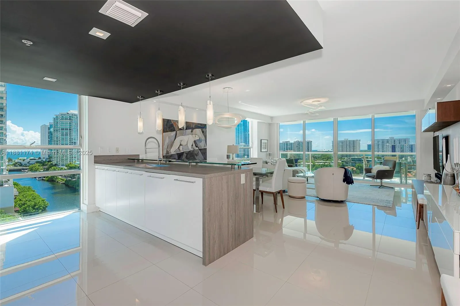 400 Sunny Isles Blvd, #1122 CORNER UNIT