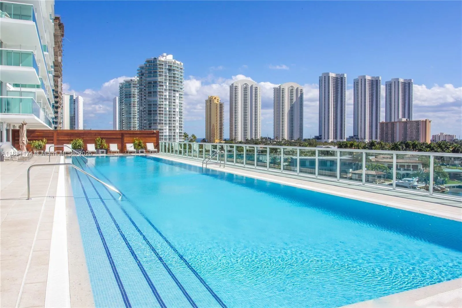 400 Sunny Isles Blvd, #1122 CORNER UNIT