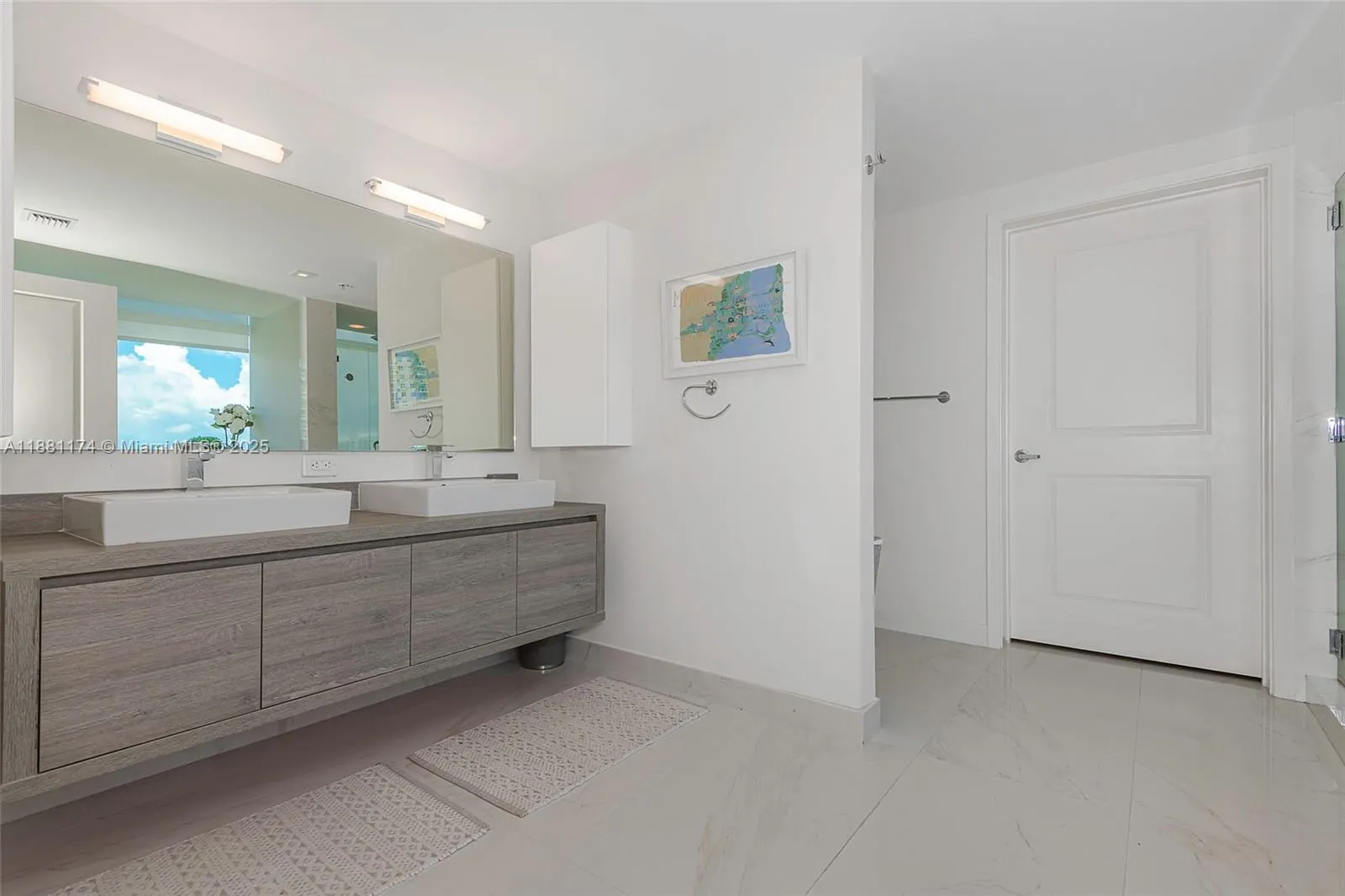 400 Sunny Isles Blvd, #1122 CORNER UNIT