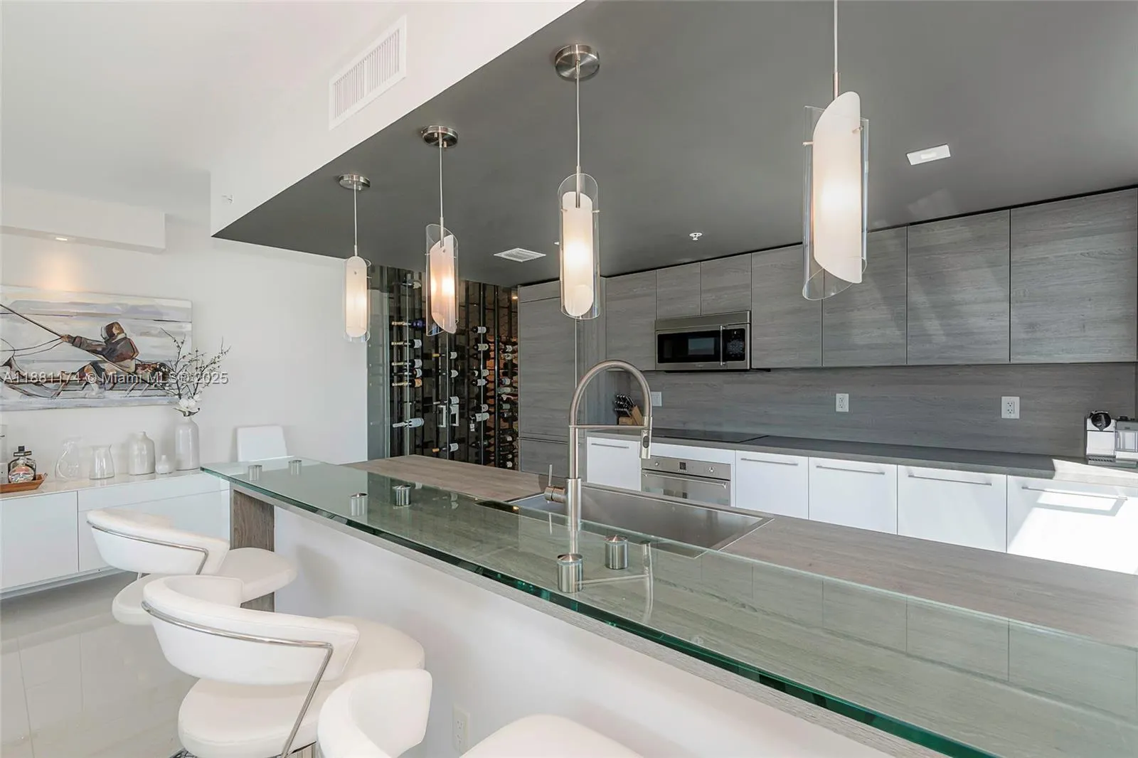400 Sunny Isles Blvd, #1122 CORNER UNIT
