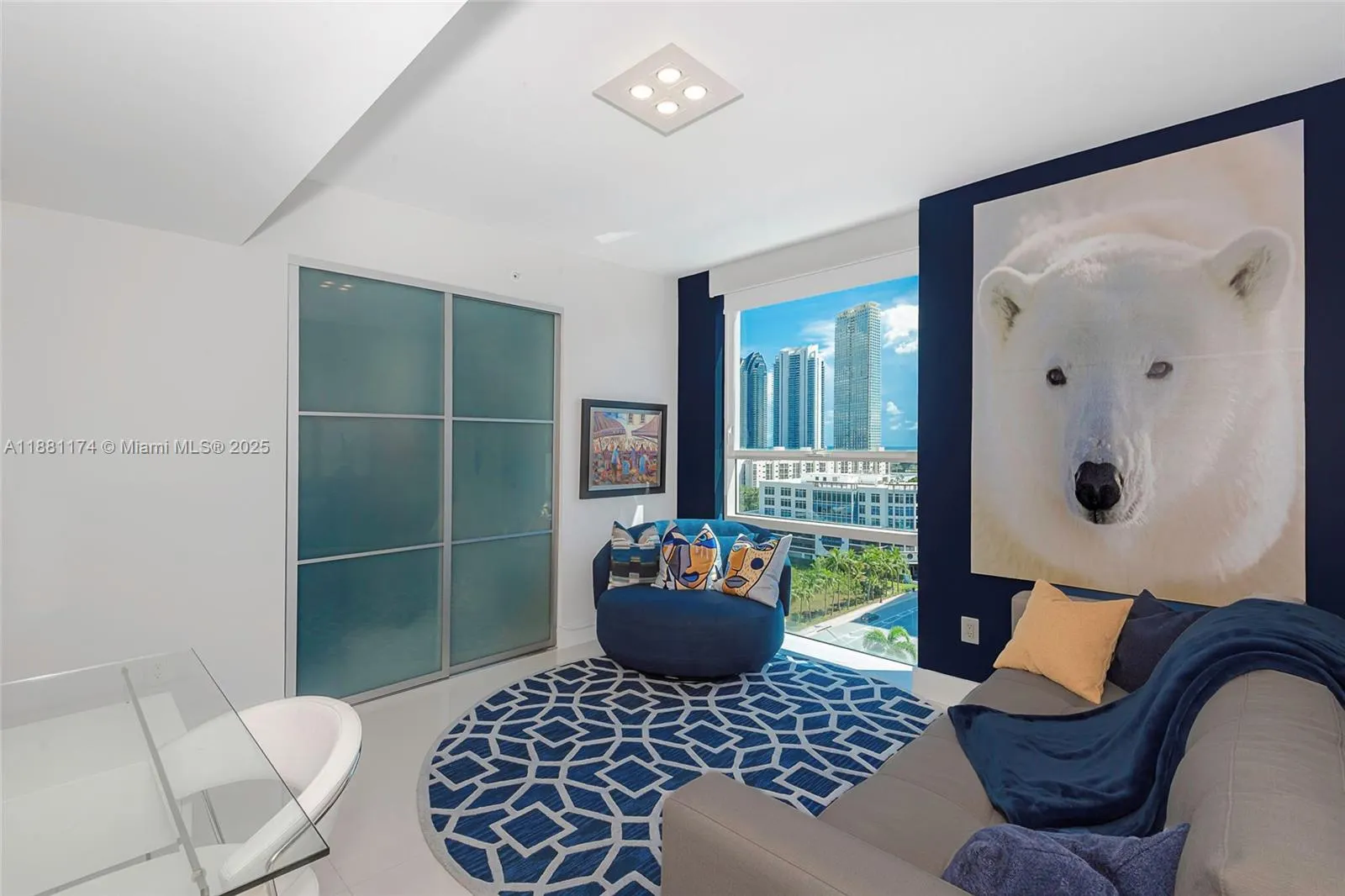 400 Sunny Isles Blvd, #1122 CORNER UNIT