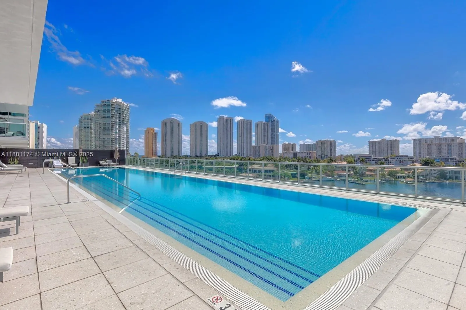 400 Sunny Isles Blvd, #1122 CORNER UNIT