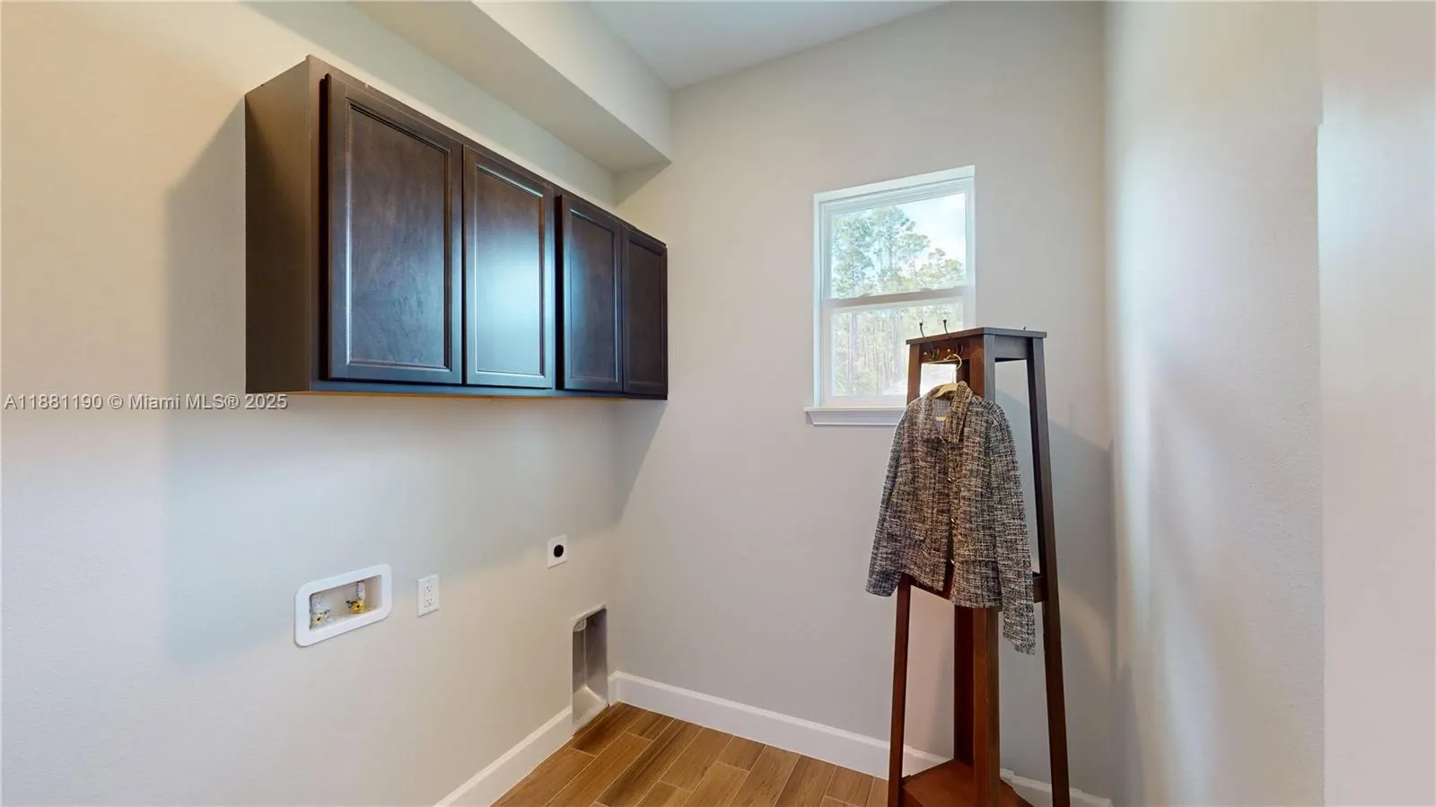 406 Stirling Bridge Drive