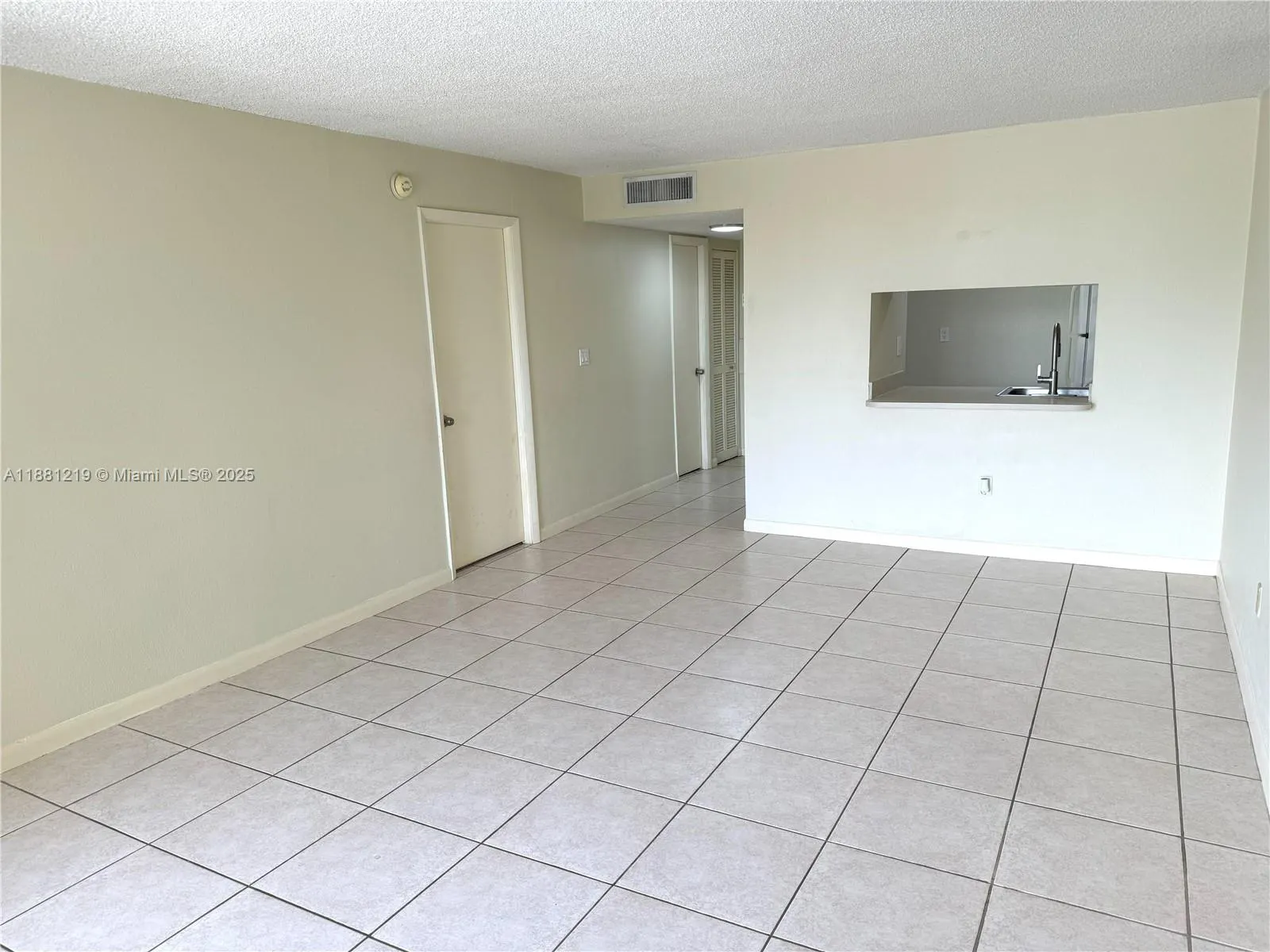 9320 Fontainebleau Blvd, #404