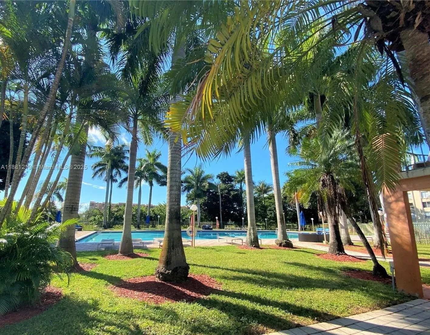 9320 Fontainebleau Blvd, #404