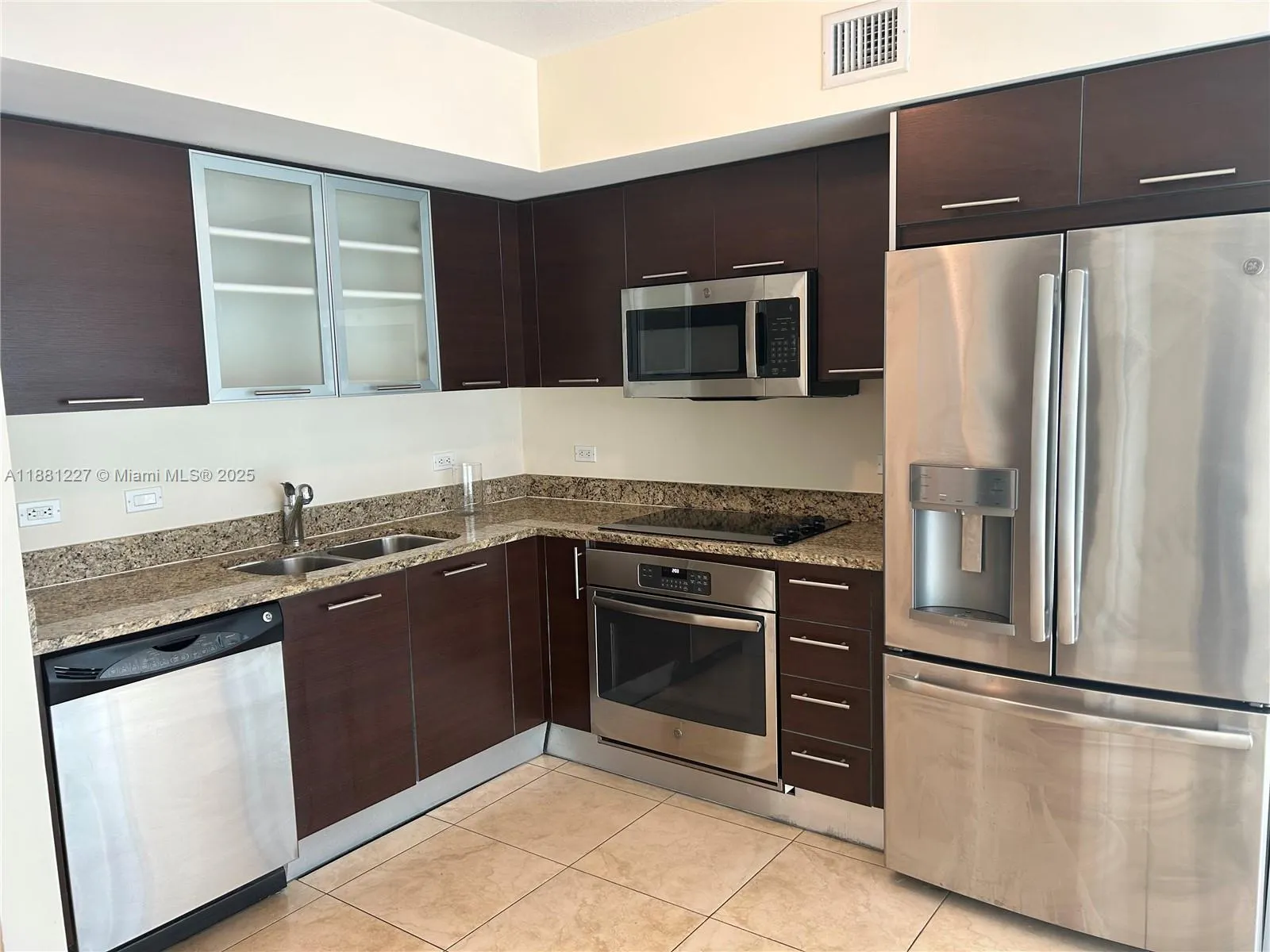41 SE 5th St, #1108
