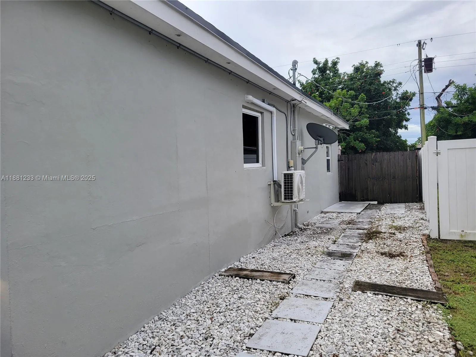 6930 SW 12th St, #0