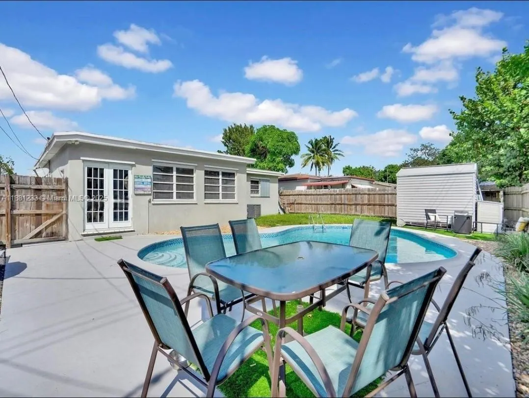 6930 SW 12th St, #0