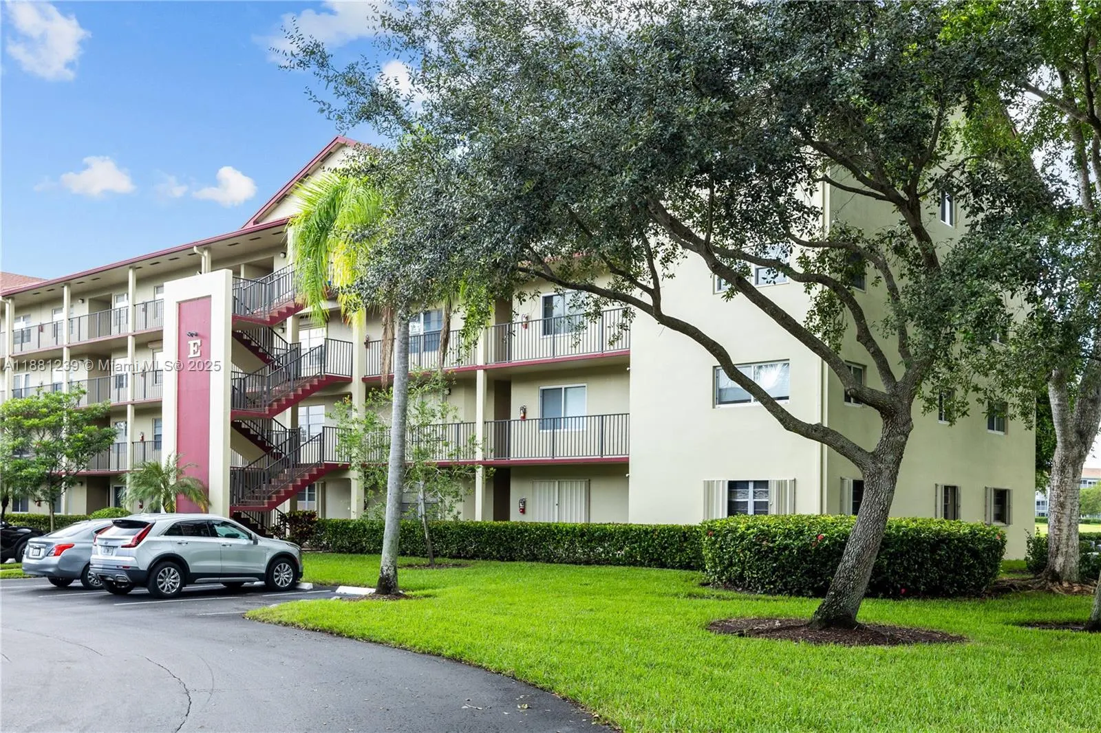 901 SW 128th Ave, #212E