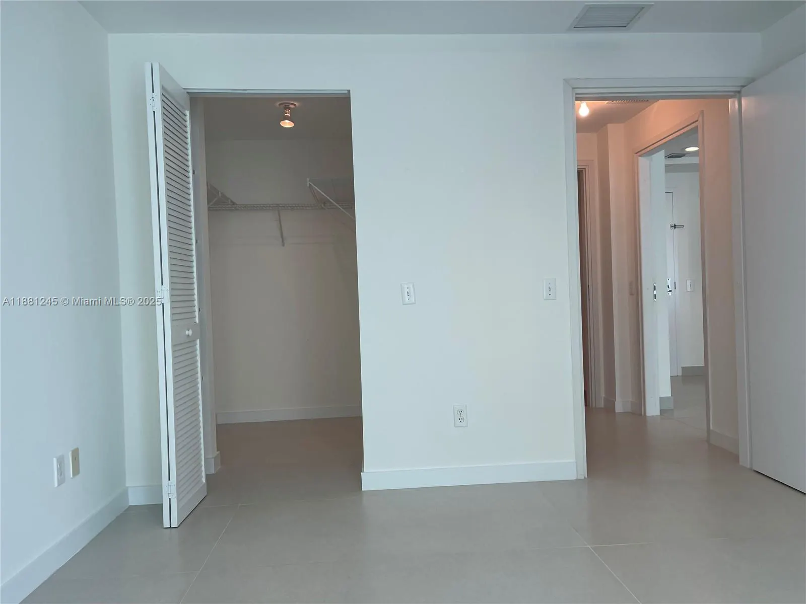 300 S Biscayne Blvd, #T-2104