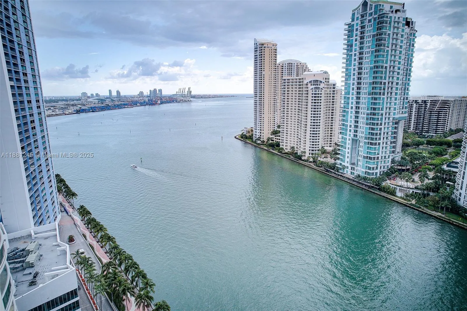 300 S Biscayne Blvd, #T-2104