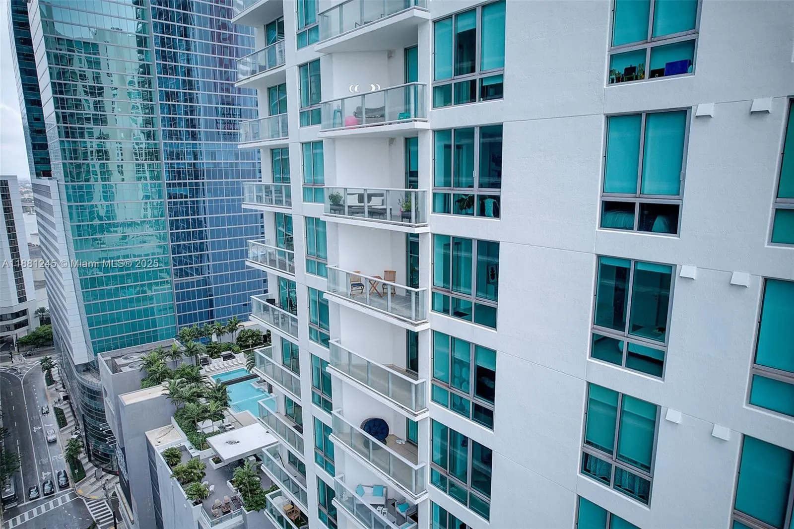 300 S Biscayne Blvd, #T-2104