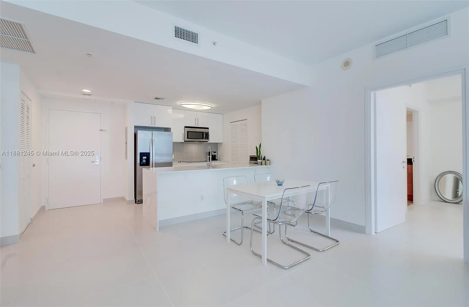 300 S Biscayne Blvd, #T-2104