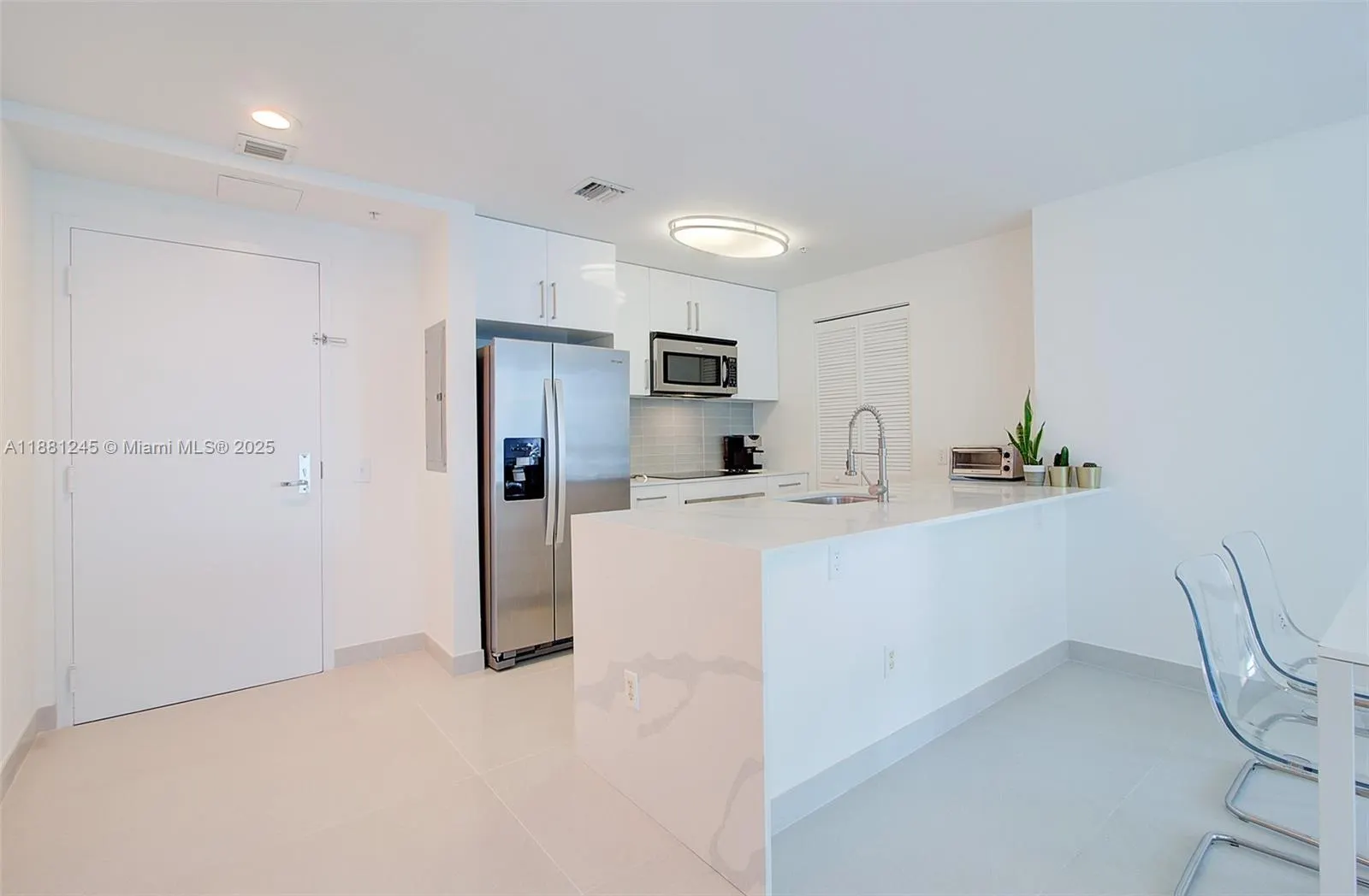 300 S Biscayne Blvd, #T-2104